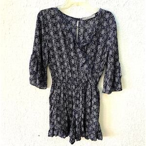 Abercrombie & Fitch Floral Pattern Small Quarter Sleeve Summer Romper Blue S1
